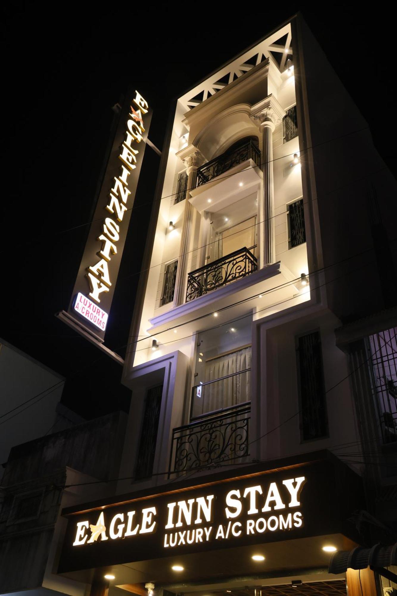 Eagle Inn Stay 甘吉布勒姆 外观 照片