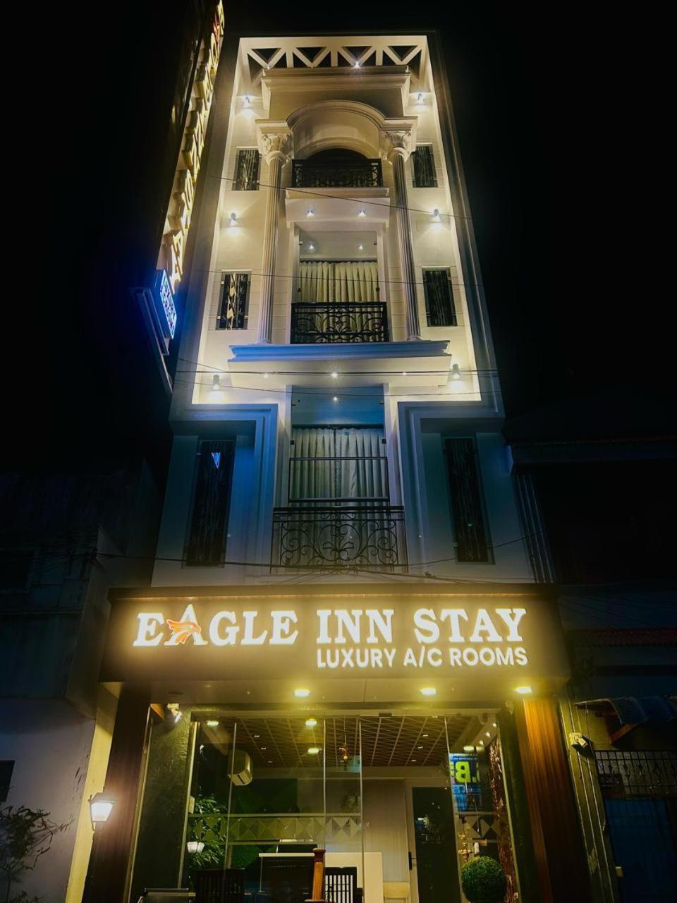 Eagle Inn Stay 甘吉布勒姆 外观 照片