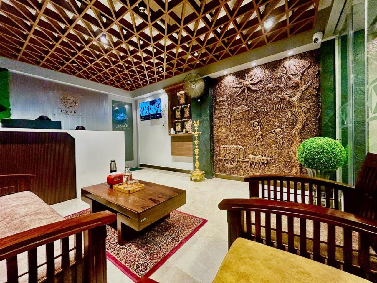 Eagle Inn Stay 甘吉布勒姆 外观 照片