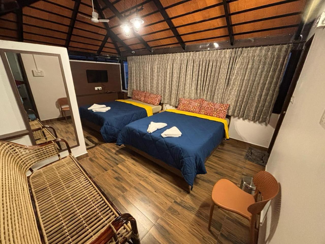 Eagle Inn Stay 甘吉布勒姆 外观 照片