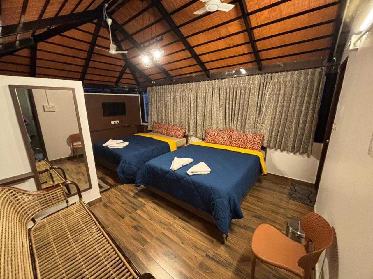 Eagle Inn Stay 甘吉布勒姆 外观 照片